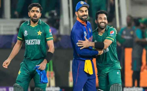 বাবর-কোহলিকে ছাড়িয়ে রিজওয়ানের রেকর্ড 