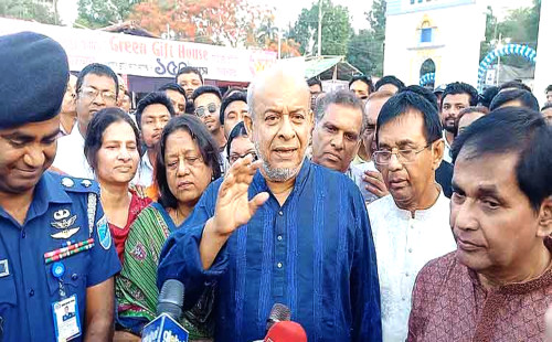 রেলমন্ত্রী রেলের ভাড়া বাড়ানো হয়নি, ভর্তুকি প্রত্যাহার করা হয়েছে 