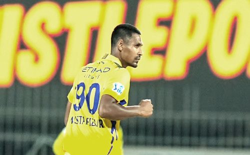 হারের দায় মুস্তাফিজের কাঁধে দিতে চান না অধিনায়ক 