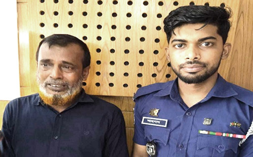 চুয়েট শিক্ষার্থী নিহতের ঘটনায় বাসচালক গ্রেফতার