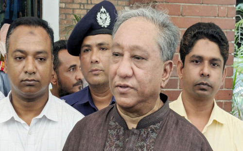 নারী আম্পায়ার ইস্যু: ক্রীড়ামন্ত্রী বললেন, আসলেই জানি না 