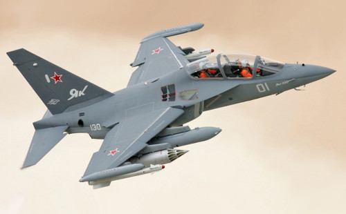 চট্টগ্রামে প্রশিক্ষণ যুদ্ধবিমান বিধ্বস্ত 