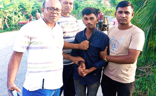 মোরেলগঞ্জে যুবকের খুনি কিশোর আহাদ আটক 