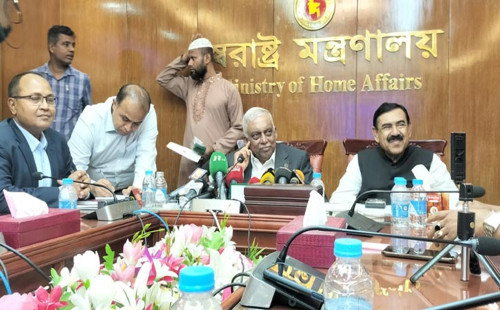 চাঁদাবাজি বন্ধে পশুর গাড়িতে গন্তব্যের নাম লিখতে হবে: স্বরাষ্ট্রমন্ত্রী 