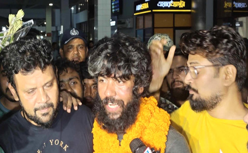 এভারেস্টজয়ী বাবরকে যেভাবে বরণ করা হলো 