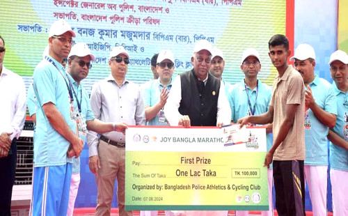 জয় বাংলা ম্যারাথনে বিজয়ী হলেন যারা 