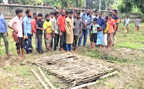 পাবনায় কবরস্থান থেকে পাঁচ কঙ্কাল চুরি 