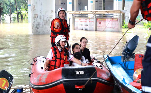 চীনে ভয়াবহ বন্যায় নিহত ৯ 