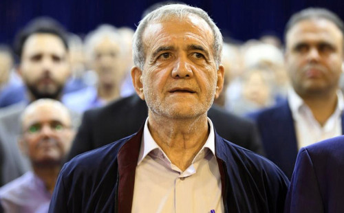 ইরানের নবনির্বাচিত প্রেসিডেন্ট মাসুদ পেজেশকিয়ান 