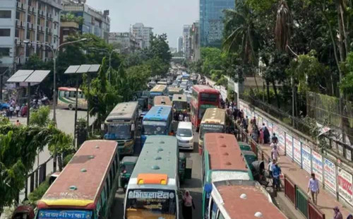 ছাত্র আন্দোলনে দিনে পরিবহন শ্রমিকদের ক্ষতি ৭০০ কোটি 