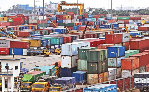 চট্টগ্রাম বন্দরে কনটেইনার খালাসে রেকর্ড 