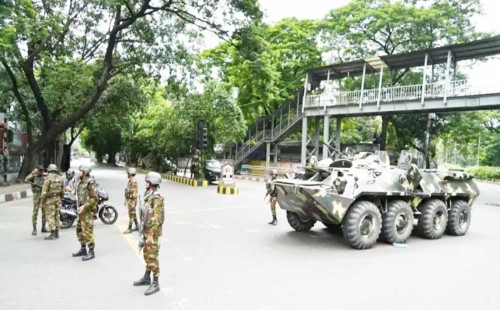 ঢাকাসহ ৪ জেলায় কারফিউ অব্যাহত থাকবে 