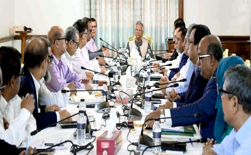 দেশের আইনশৃঙ্খলার উন্নতিতে প্রধান উপদেষ্টার সন্তোষ প্রকাশ 