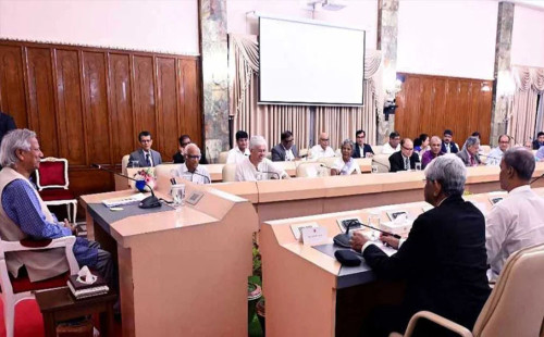 বঙ্গভবনে উপদেষ্টা পরিষদের বৈঠক 