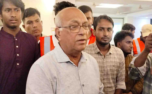 বন্যায় ক্ষতিগ্রস্তদের পুনর্বাসনের লক্ষ্যে কাজ করছি: ত্রাণ উপদেষ্টা 