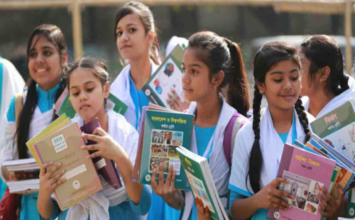 এ বছর নয়, মাধ্যমিকের পাঠ্যবই ২০২৫ সালে সংশোধন-পরিমার্জন 