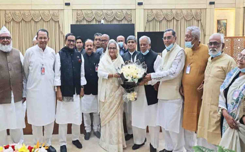 বড় ধরনের রাজনৈতিক সংকটে ১৪ দলের শরিকরা 