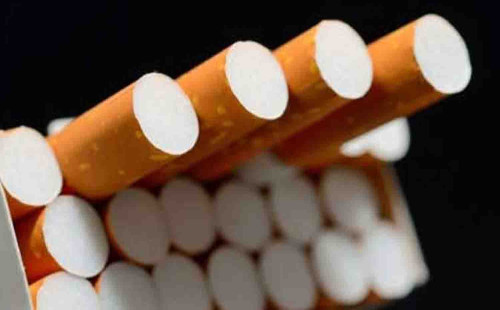 ঘন ঘন ধূমপান কি সত্যিই মানসিক চাপ কমায়, বিশেষজ্ঞরা কী বলছেন