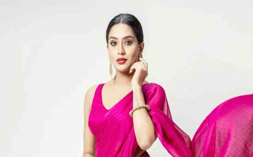 একটি রাষ্ট্রে বসবাস করলে নিরপেক্ষ থাকা যায় না: মম 