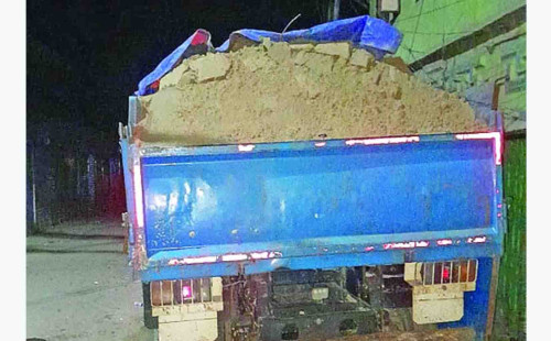 যেন বালুর নিচে চিনির খনি! 