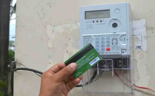 প্রি-পেইড মিটারের বাড়তি বিদ্যুৎ বিলে নাভিশ্বাস গ্রাহকের 