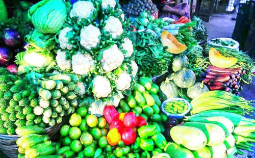 ৬৫০ টাকায় ১০ কৃষিপণ্য: সহজলভ্যতা নিশ্চিত করতে সরকারের উদ্যোগ 